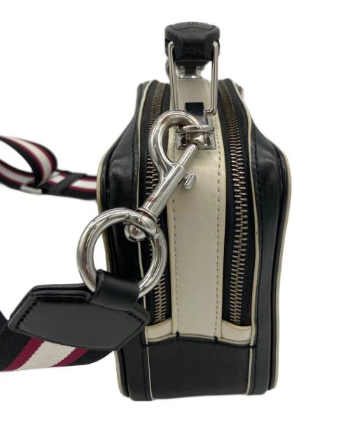 MARC JACOBS（マークジェイコブズ）MARC JACOBS (マークジェイコブズ) ショルダーバッグ ブラック×ホワイトの古着・服飾アイテム