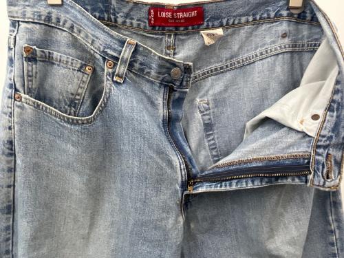 LEVI'S（リーバイス）LEVI'S (リーバイス) LEVI'S　ルーズフィット　デニムパンツ インディゴ サイズ:W33 L32の古着・服飾アイテム