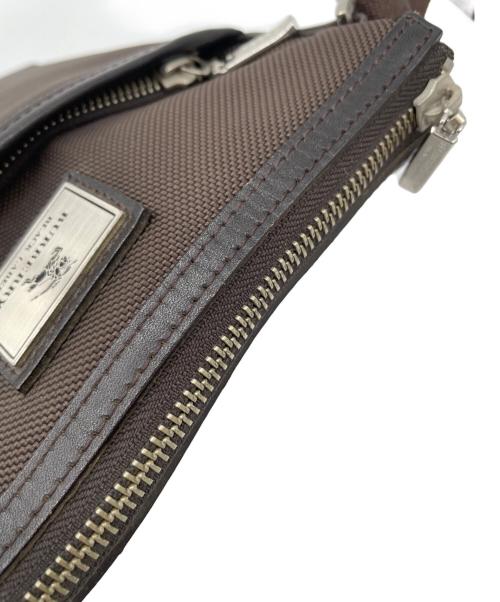 BURBERRY BLACK LABEL（バーバリーブラックレーベル）BURBERRY BLACK LABEL (バーバリーブラックレーベル) ショルダーバッグ ブラウンの古着・服飾アイテム