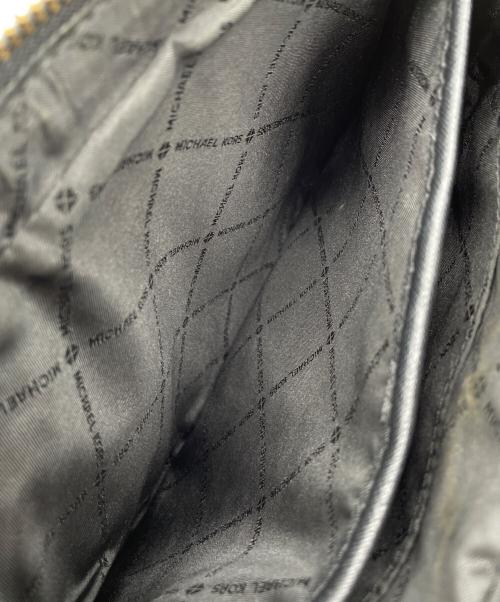 MICHAEL KORS（マイケル・コース）MICHAEL KORS (マイケル・コース) ショルダーバッグ ブラックの古着・服飾アイテム