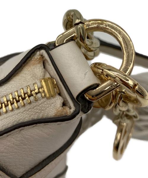 MICHAEL KORS（マイケル・コース）MICHAEL KORS (マイケル・コース) ショルダーバッグ ベージュの古着・服飾アイテム