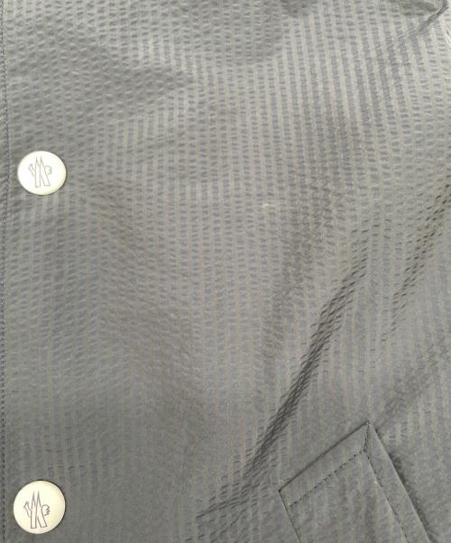 MONCLER GAMME BLEU（モンクレール ガム ブルー）MONCLER GAMME BLEU (モンクレール ガム ブルー) シアサッカーコート サイズ:Mの古着・服飾アイテム