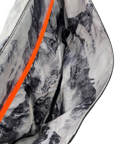 MAMMUT（マムート）MAMMUT (マムート) メッセンジャーバッグ ブラックの古着・服飾アイテム