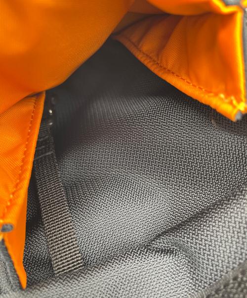 MYSTERY RANCH（ミステリーランチ）MYSTERY RANCH (ミステリーランチ) ショルダーポーチ　ショルダーバッグ ブラック×オレンジの古着・服飾アイテム