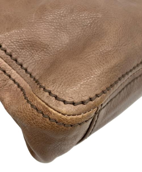 PRADA（プラダ）PRADA (プラダ) ショルダーバッグ ベージュの古着・服飾アイテム