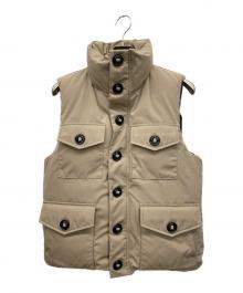 CANADA GOOSE（カナダグース）の古着「モントリオール　ダウンベスト」｜ベージュ