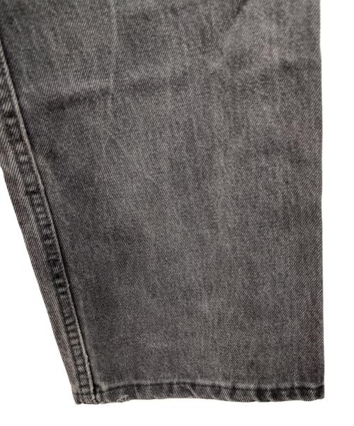 LEVI'S（リーバイス）LEVI'S (リーバイス) デニムパンツ グレー サイズ:W32 L30の古着・服飾アイテム