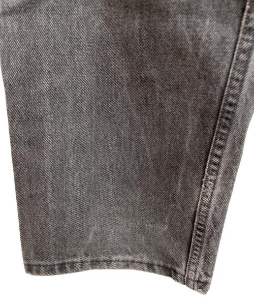 LEVI'S（リーバイス）LEVI'S (リーバイス) デニムパンツ グレー サイズ:W32 L30の古着・服飾アイテム