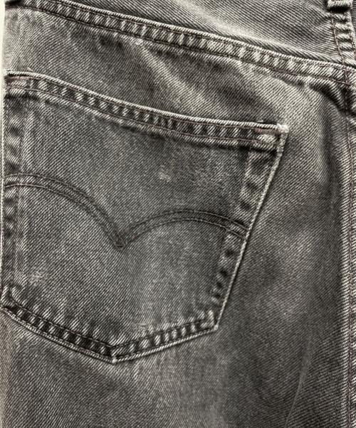 LEVI'S（リーバイス）LEVI'S (リーバイス) デニムパンツ グレー サイズ:W32 L30の古着・服飾アイテム