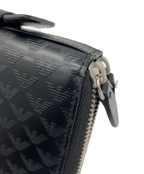 EMPORIO ARMANI（エンポリオアルマーニ）EMPORIO ARMANI (エンポリオアルマーニ) クラッチバッグの古着・服飾アイテム