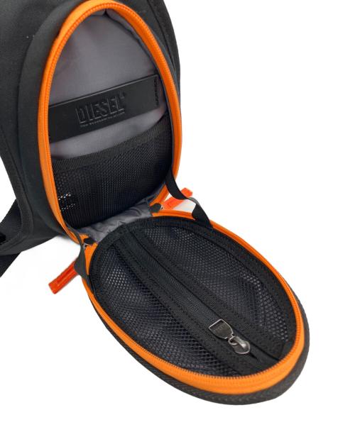DIESEL（ディーゼル）DIESEL (ディーゼル) クロスボディバッグ ブラックの古着・服飾アイテム