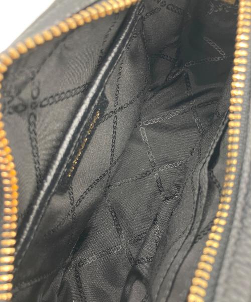 MICHAEL KORS（マイケル・コース）MICHAEL KORS (マイケル・コース) ショルダーバッグ ブラックの古着・服飾アイテム