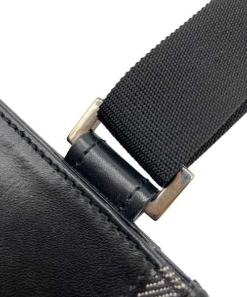 GUCCI（グッチ）GUCCI (グッチ) GGキャンバス　ショルダーバッグ ブラックの古着・服飾アイテム