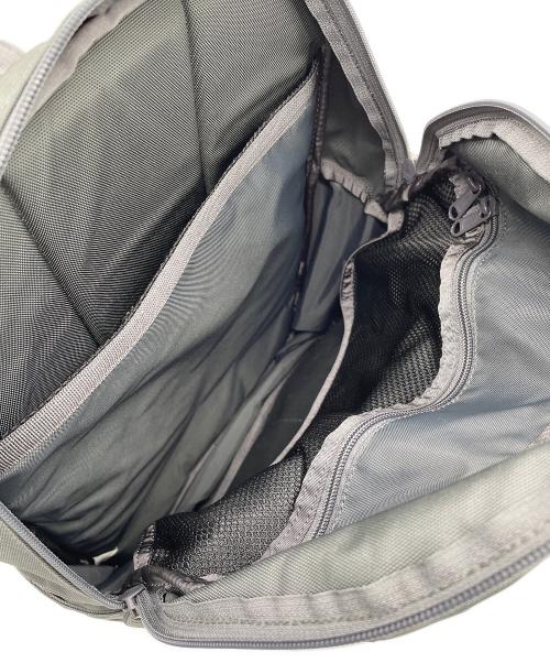 BRIEFING（ブリーフィング）BRIEFING (ブリーフィング) リュック グレーの古着・服飾アイテム