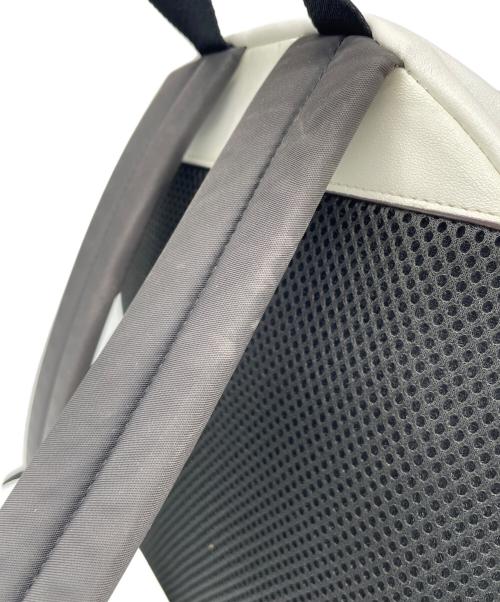 COACH（コーチ）COACH (コーチ) Disney (ディズニー) リュック ベージュの古着・服飾アイテム