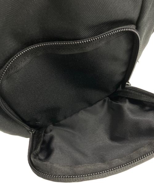 EMPORIO ARMANI（エンポリオアルマーニ）EMPORIO ARMANI (エンポリオアルマーニ) ASV Train Core　ワンショルダーバッグ ブラック 未使用品の古着・服飾アイテム