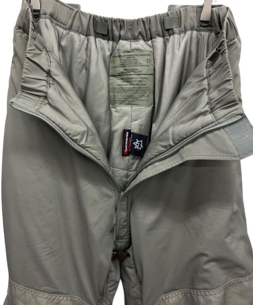 US ARMY（ユーエスアーミー）US ARMY (ユーエスアーミー) US ARMY × PRAIMALOFT   ECWCS GEN III LEVEL7 PRIMALOFT PANTS グリーン サイズ:Medium　Regularの古着・服飾アイテム