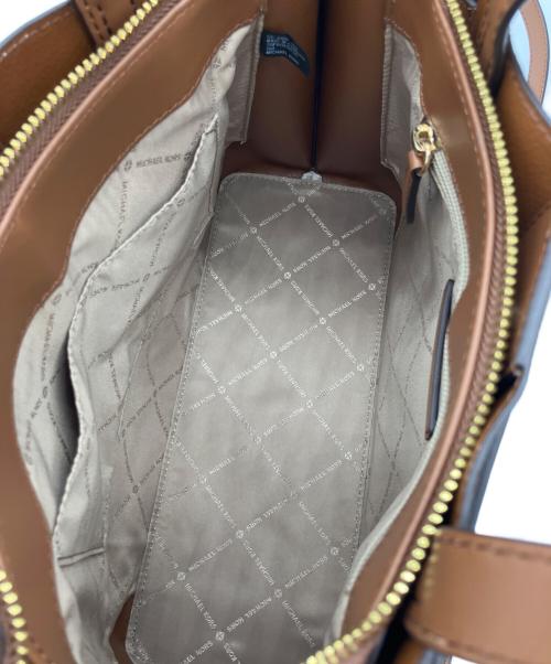 MICHAEL KORS（マイケル・コース）MICHAEL KORS (マイケル・コース) 2WAYバッグ ホワイトの古着・服飾アイテム