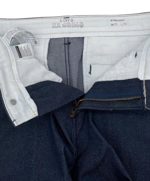 LEVI'S（リーバイス）LEVI'S (リーバイス) チノパン ネイビー サイズ:W30　L30の古着・服飾アイテム