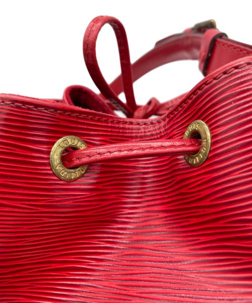 LOUIS VUITTON（ルイ ヴィトン）LOUIS VUITTON (ルイ ヴィトン) エピ　プチノエ　ショルダーバッグ カスティリアン・ レッドの古着・服飾アイテム
