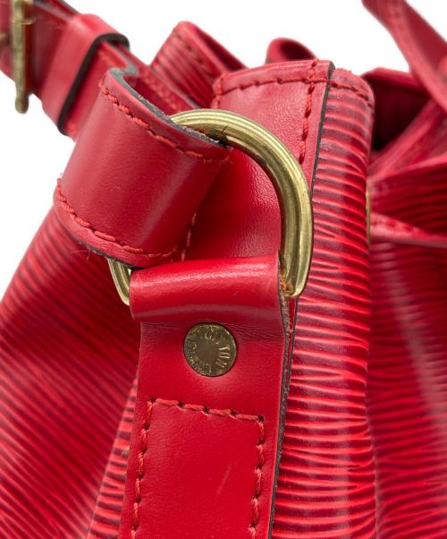 LOUIS VUITTON（ルイ ヴィトン）LOUIS VUITTON (ルイ ヴィトン) エピ　プチノエ　ショルダーバッグ カスティリアン・ レッドの古着・服飾アイテム
