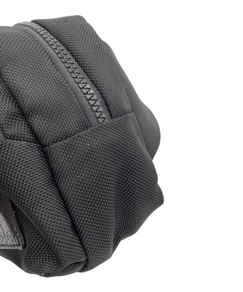 THE NORTH FACE（ザ ノース フェイス）THE NORTH FACE (ザ ノース フェイス) CORDURA BALLISTIC HIP PACK　ボディバッグの古着・服飾アイテム