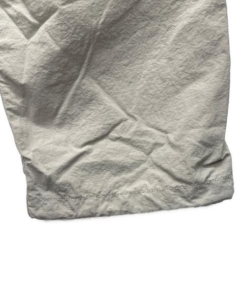 GRAMICCI（グラミチ）GRAMICCI (グラミチ) ナイロンパンツ ベージュ サイズ:ASIA　Mの古着・服飾アイテム