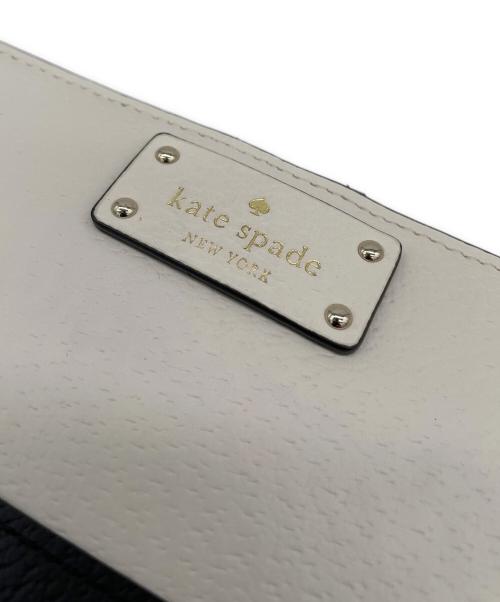 Kate Spade（ケイトスペード）Kate Spade (ケイトスペード) 長財布 ホワイト×ブラックの古着・服飾アイテム