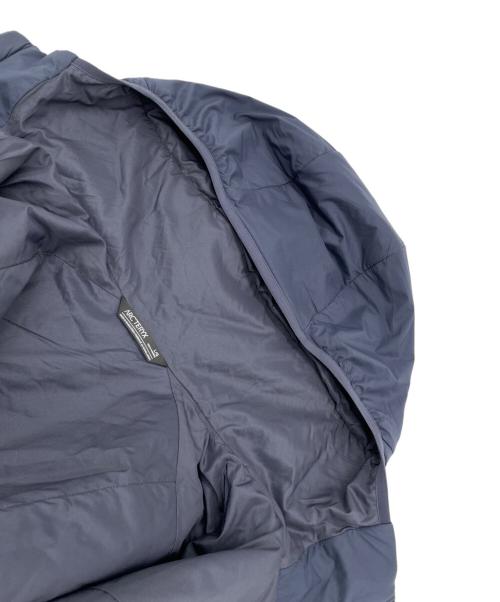 ARC'TERYX（アークテリクス）ARC'TERYX (アークテリクス) ATOM HOODY M ネイビー サイズ:Lの古着・服飾アイテム