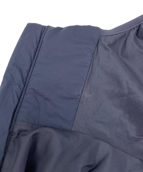 ARC'TERYX（アークテリクス）ARC'TERYX (アークテリクス) ATOM HOODY M ネイビー サイズ:Lの古着・服飾アイテム