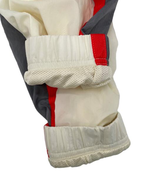 NIKE（ナイキ）NIKE (ナイキ) ナイロンパンツ ベージュ サイズ:Sの古着・服飾アイテム