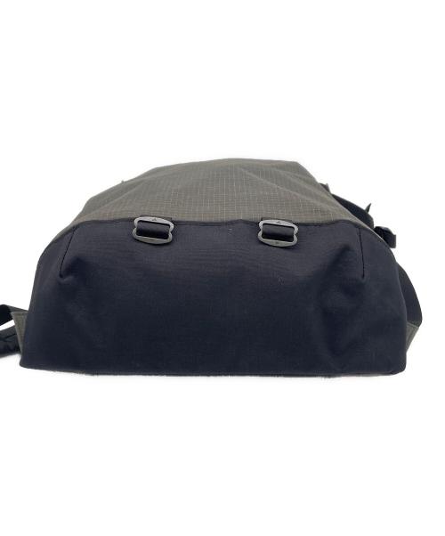 GREGORY（グレゴリー）GREGORY (グレゴリー) デイパック グレー×ブラックの古着・服飾アイテム