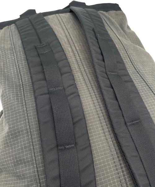 GREGORY（グレゴリー）GREGORY (グレゴリー) デイパック グレー×ブラックの古着・服飾アイテム