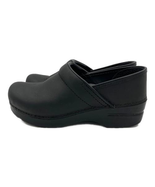dansko（ダンスコ）dansko (ダンスコ) スリッポン ブラック サイズ:37の古着・服飾アイテム