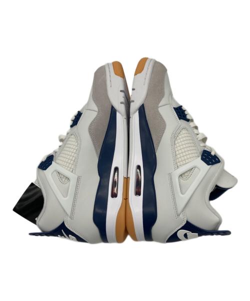 NIKE SB（ナイキエスビー）NIKE SB (ナイキエスビー) Air Jordan 4 Retro  ホワイト×ネイビー サイズ:27㎝の古着・服飾アイテム