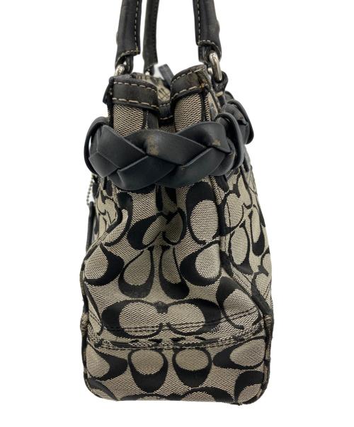 COACH（コーチ）COACH (コーチ) シグネチャー　バッグ ベージュの古着・服飾アイテム