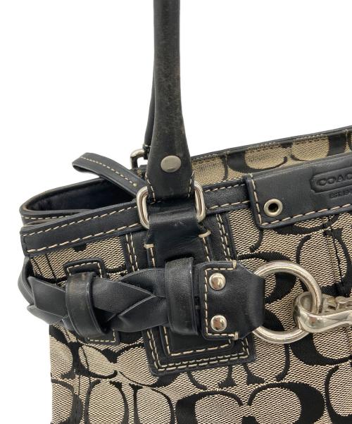 COACH（コーチ）COACH (コーチ) シグネチャー　バッグ ベージュの古着・服飾アイテム