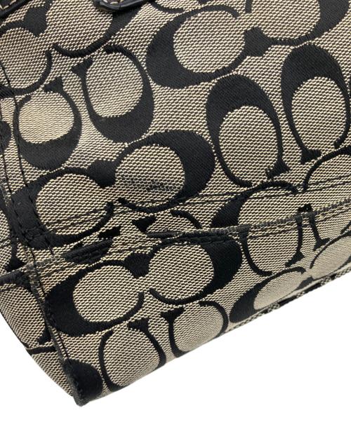 COACH（コーチ）COACH (コーチ) シグネチャー　バッグ ベージュの古着・服飾アイテム