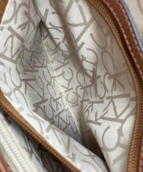 Calvin Klein（カルバンクライン）Calvin Klein (カルバンクライン) ハンドバッグの古着・服飾アイテム
