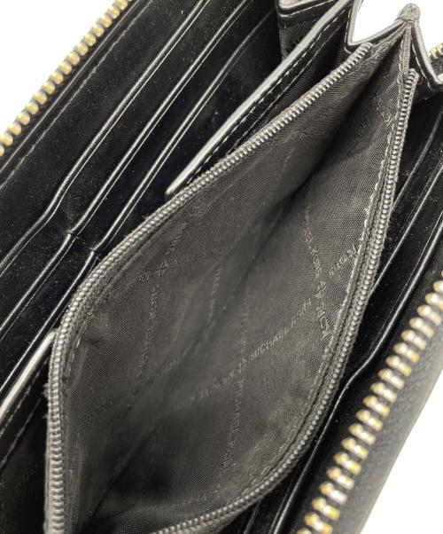 MICHAEL KORS（マイケル・コース）MICHAEL KORS (マイケル・コース) 長財布 ベージュの古着・服飾アイテム