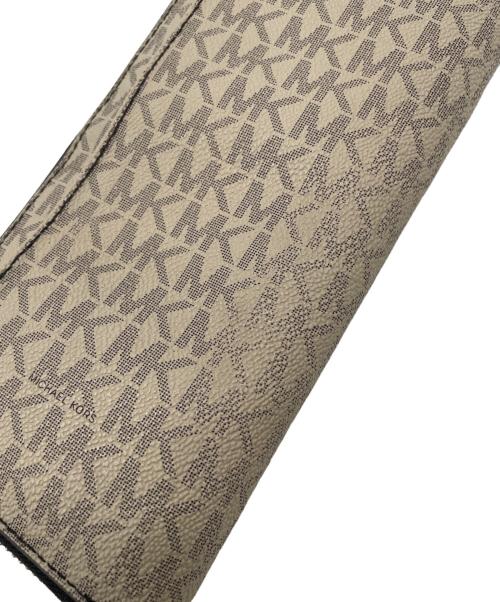 MICHAEL KORS（マイケル・コース）MICHAEL KORS (マイケル・コース) 長財布 ベージュの古着・服飾アイテム