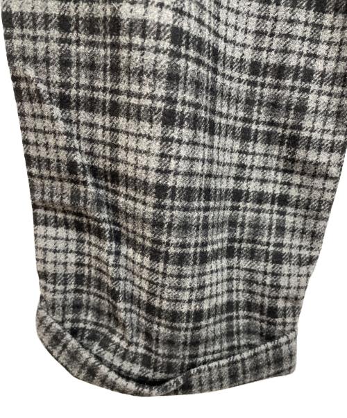 GRAMICCI（グラミチ）GRAMICCI (グラミチ) ウールブレンドタックテーパードパンツ グレー サイズ:ASIA　Lの古着・服飾アイテム