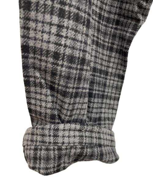 GRAMICCI（グラミチ）GRAMICCI (グラミチ) ウールブレンドタックテーパードパンツ グレー サイズ:ASIA　Lの古着・服飾アイテム