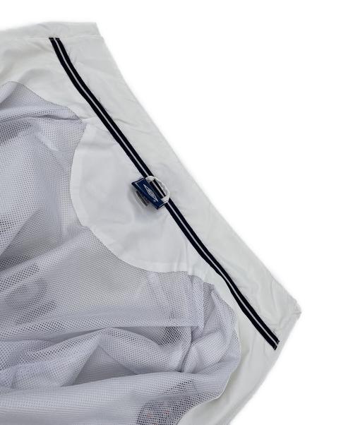 UMBRO（アンブロ）UMBRO (アンブロ) ナイロンジャケット ホワイト サイズ:ASIA　Mの古着・服飾アイテム
