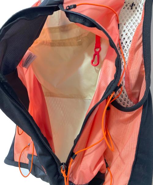 SALOMON（サロモン）SALOMON (サロモン) ACTIVE SKIN 12W　ランニングベスト ベージュ×ブラック サイズ:XSの古着・服飾アイテム