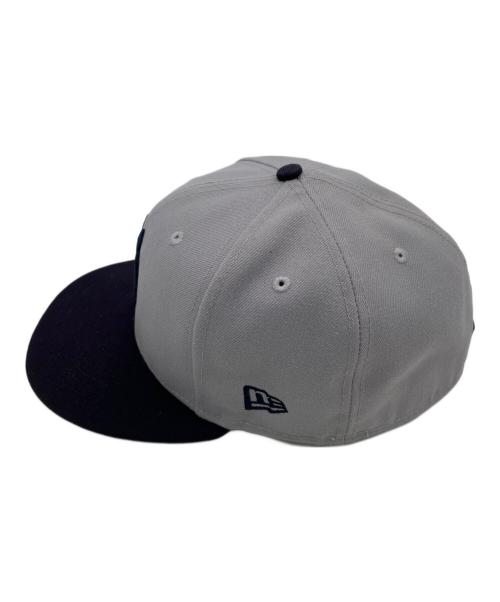 New Era（ニューエラ）New Era (ニューエラ) キャップ グレー×ネイビーの古着・服飾アイテム