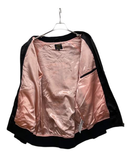 CarHartt（カーハート）CarHartt (カーハート) スカジャン ブラック×ピンク サイズ:XLの古着・服飾アイテム