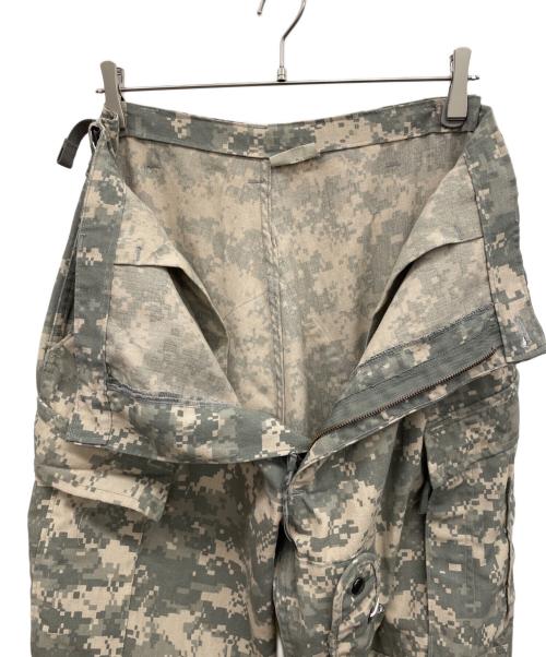 US ARMY（ユーエスアーミー）US ARMY (ユーエスアーミー) ミリタリーパンツ グリーン サイズ:LARGE SHORTの古着・服飾アイテム
