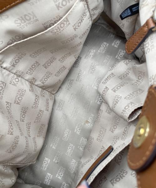 MICHAEL KORS（マイケル・コース）MICHAEL KORS (マイケル・コース) ハンドバッグ ブラウンの古着・服飾アイテム