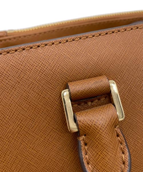 MICHAEL KORS（マイケル・コース）MICHAEL KORS (マイケル・コース) ハンドバッグ ブラウンの古着・服飾アイテム